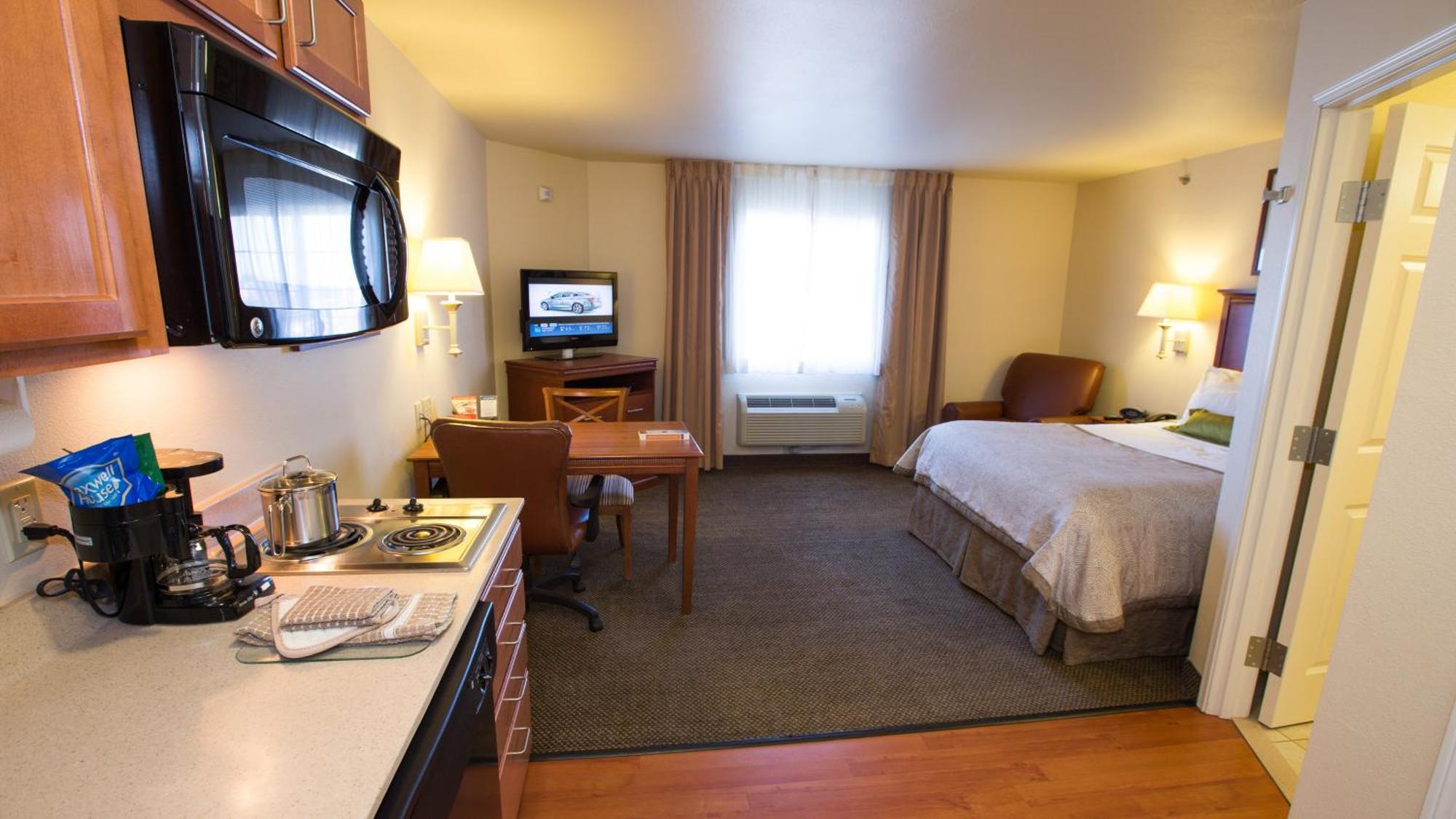 Candlewood Suites Springfield By Ihg Exterior foto