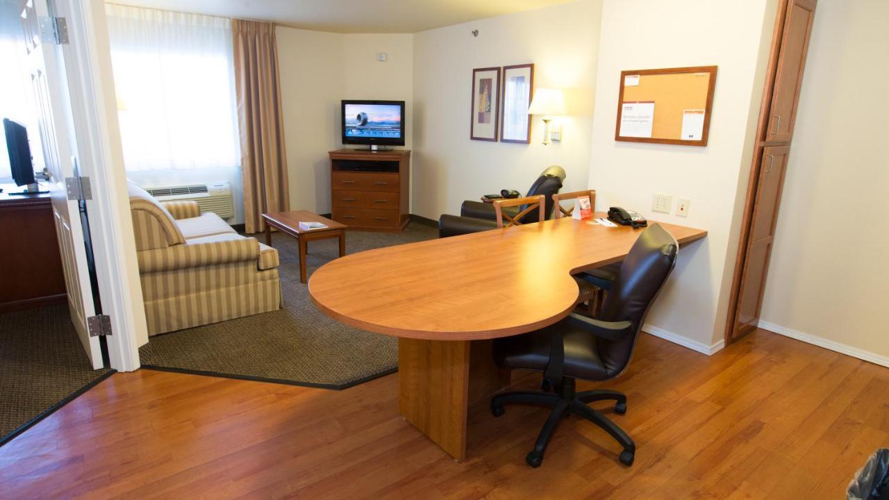 Candlewood Suites Springfield By Ihg Exterior foto